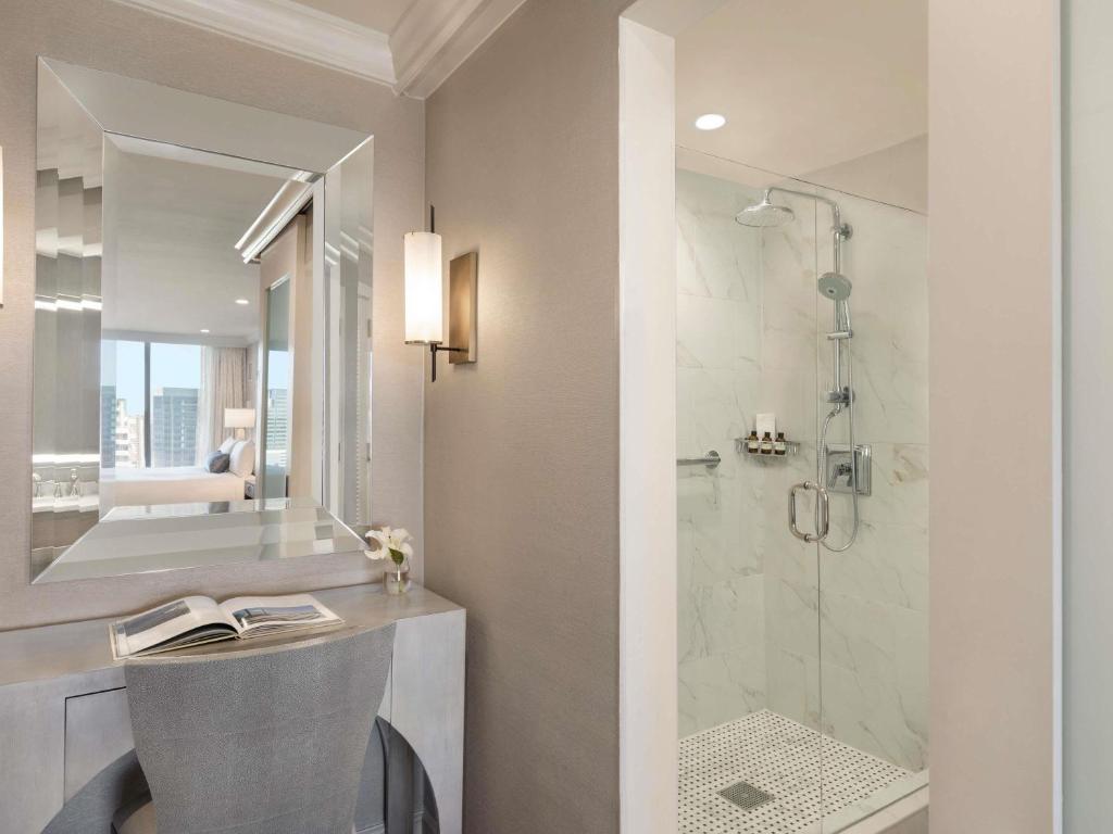 Fairmont Dallas, photo 2