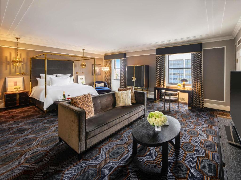 Fairmont Hotel Vancouver, photo 2