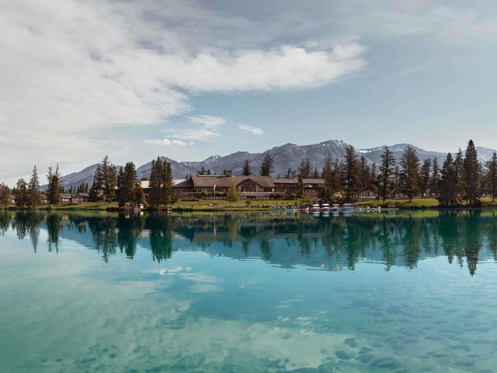 Fairmont Jasper Park Lodge, photo 1