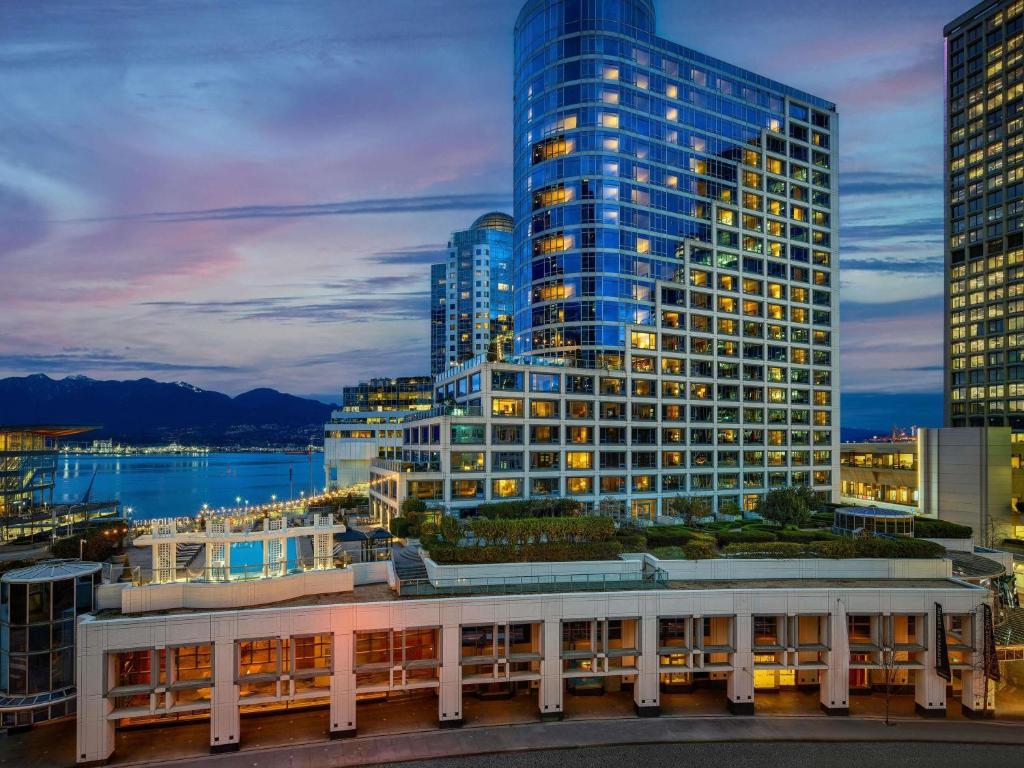 Fairmont Waterfront, photo 4