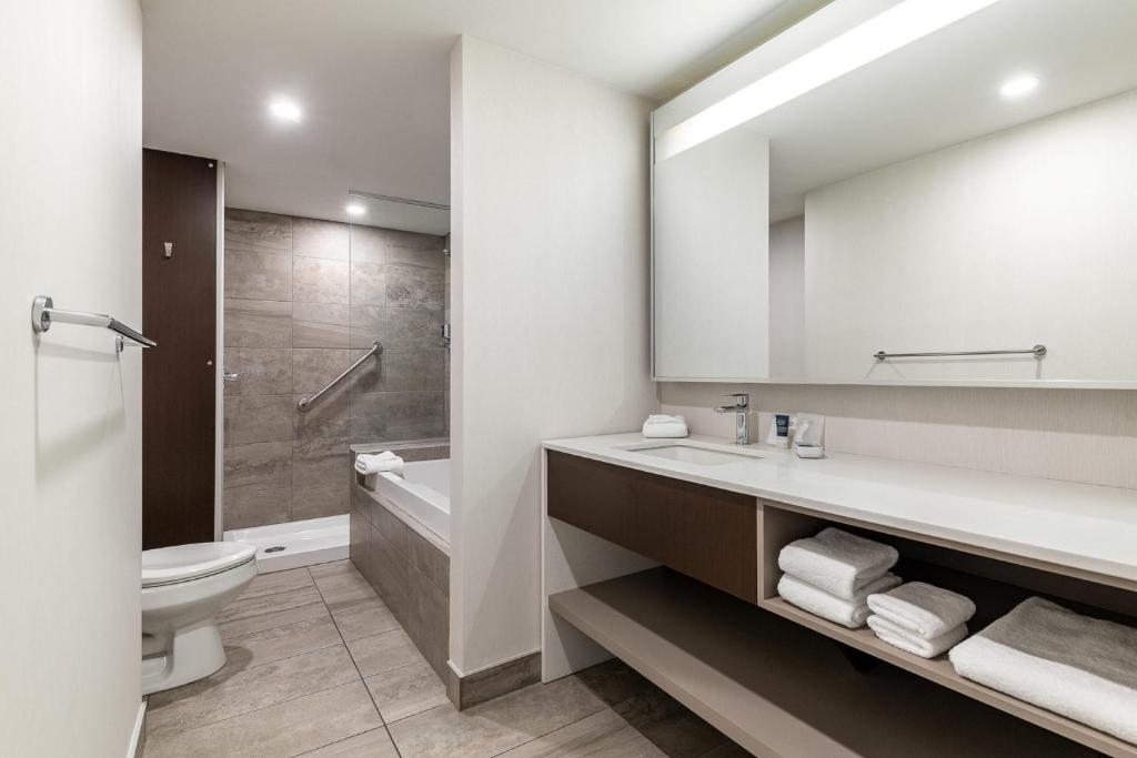 Four Points by Sheraton Lévis Convention Centre, photo 3