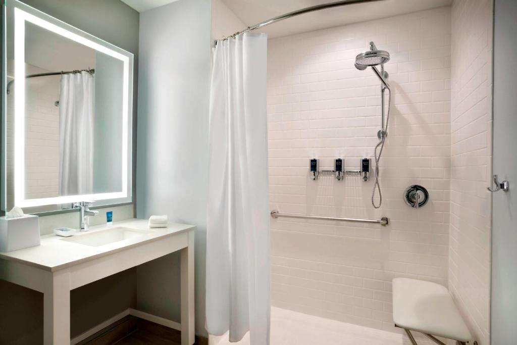 Four Points by Sheraton Miami Airport, photo 3