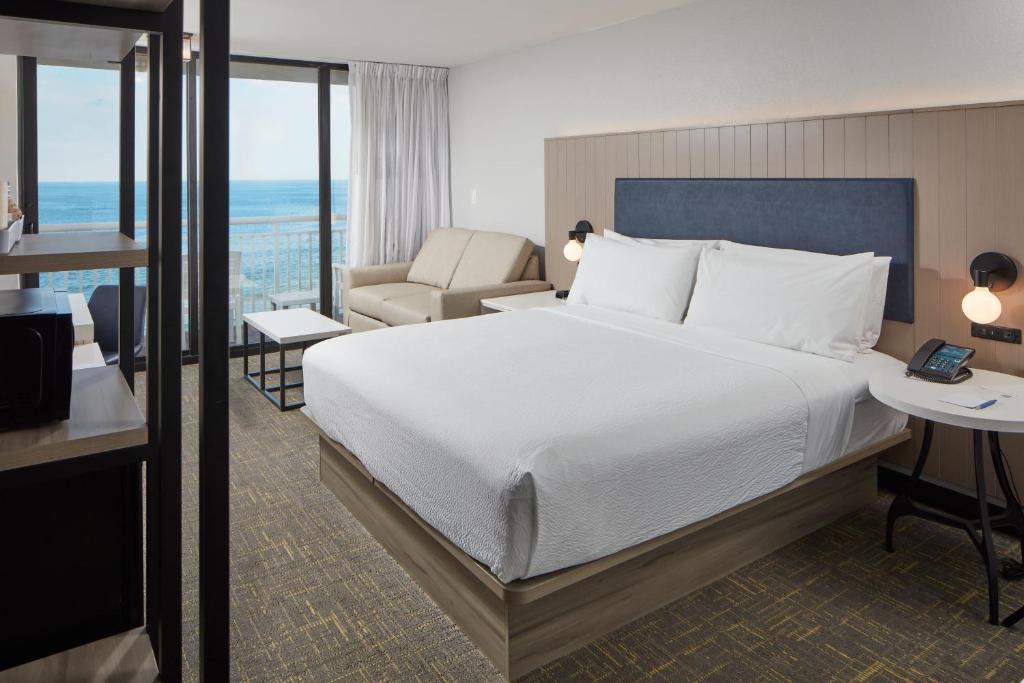 Four Points by Sheraton Virginia Beach Oceanfront, photo 2