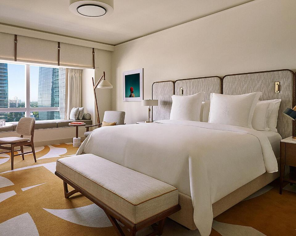 Four Seasons Hotel Miami, photo 2