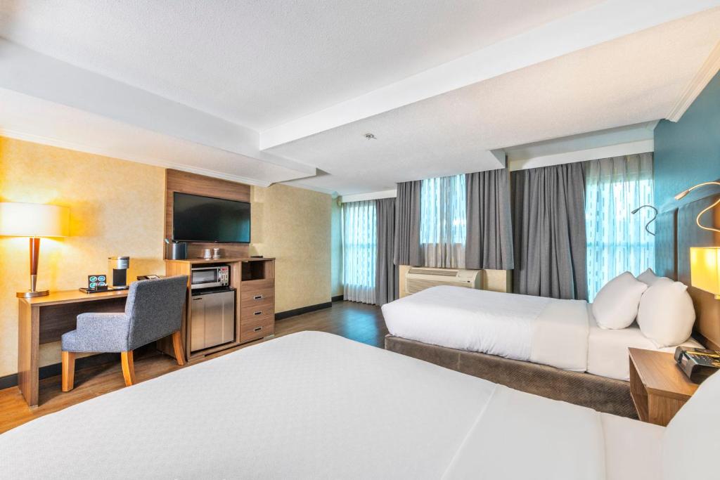 Grand Park Hotel & Suites Downtown Vancouver, an Ascend Collection Hotel, photo 2