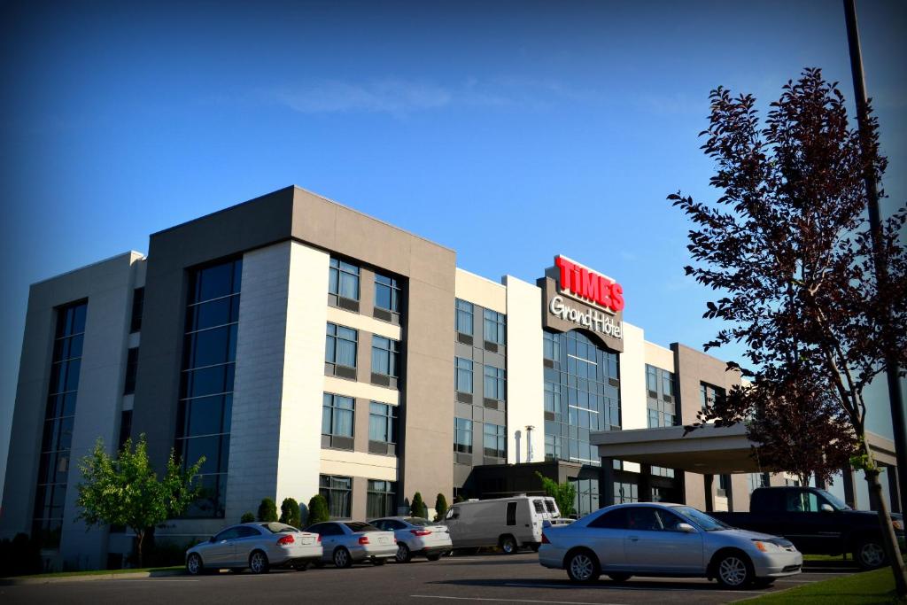 Grand Times Hotel – Aeroport de Quebec, photo 1