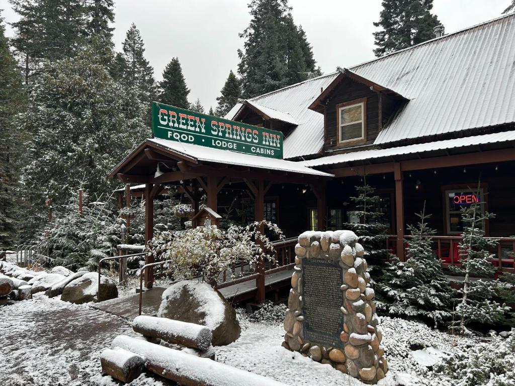 Green Springs Inn, photo 2