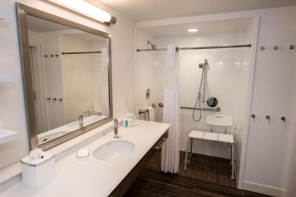 Hampton Inn Albany-Western Ave/University Area, NY, photo 3