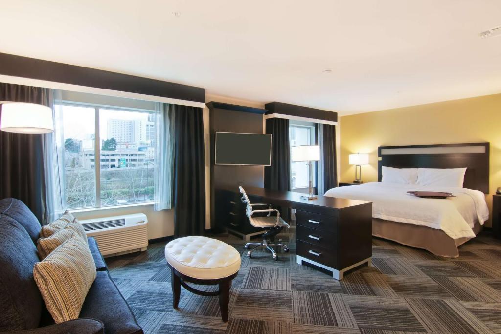 Hampton Inn & Suites Bellevue Downtown/Seattle, photo 2