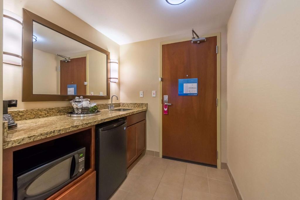 Hampton Inn & Suites Boulder North, photo 3