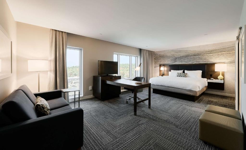 Hampton Inn & Suites by Hilton Quebec City Levis, photo 2