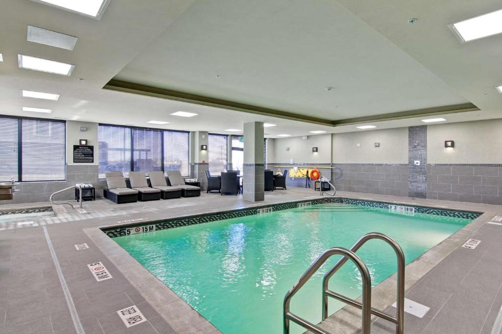 Hampton Inn & Suites by Hilton Saskatoon Airport, photo 4