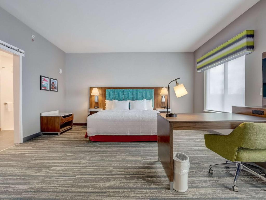 Hampton Inn & Suites Cincinnati Midtown Rookwood, photo 2