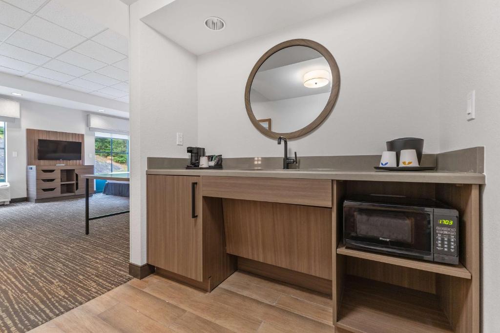 Hampton Inn & Suites Lake George, photo 3