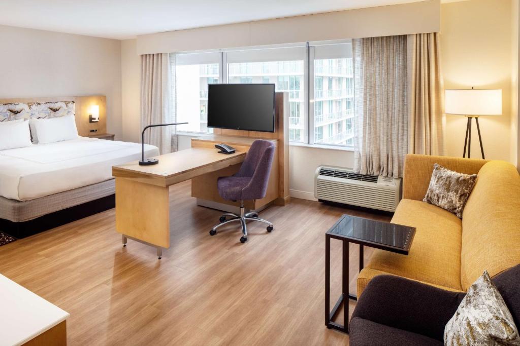 Hampton Inn & Suites Miami Brickell Downtown, photo 2