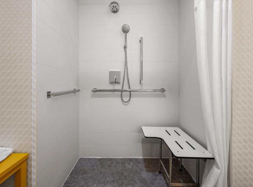 Hampton Inn & Suites Richmond Glenside, photo 3
