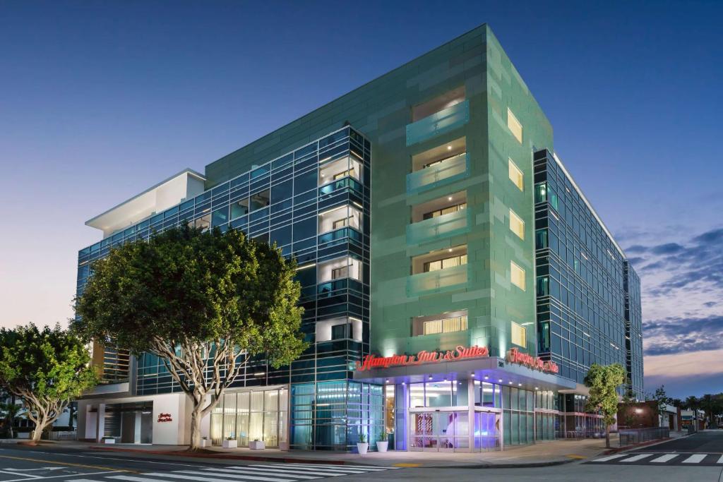 Hampton Inn & Suites Santa Monica, photo 1