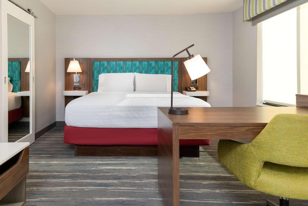 Hampton Inn & Suites Santa Rosa Sonoma Wine Country, photo 2