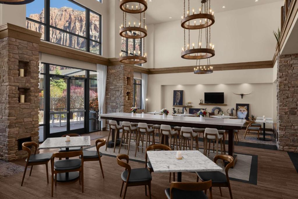 Hampton Inn & Suites Springdale/Zion National Park, photo 4