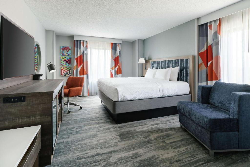 Hampton Inn & Suites Tampa/Ybor City/Downtown, photo 2