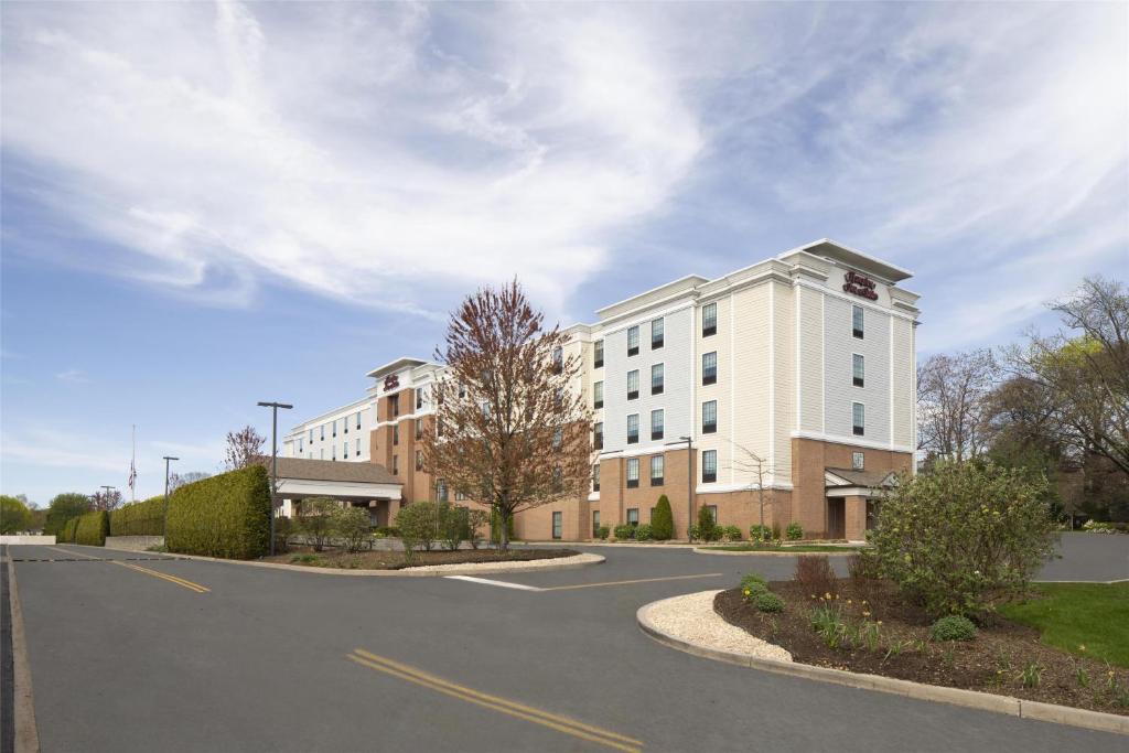 Hampton Inn & Suites Yonkers - Westchester, photo 1