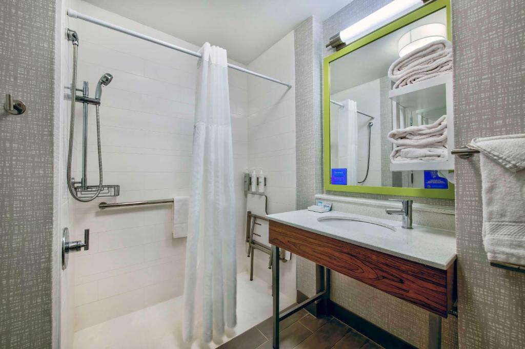 Hampton Inn Cortland, photo 3