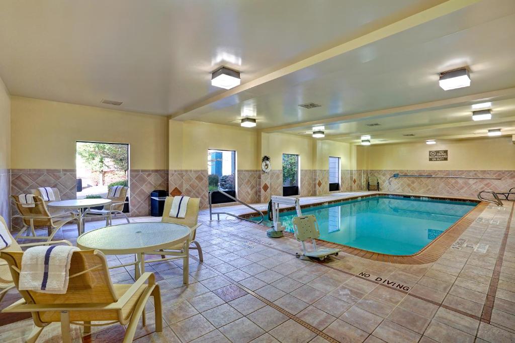 Hampton Inn Cortland, photo 4