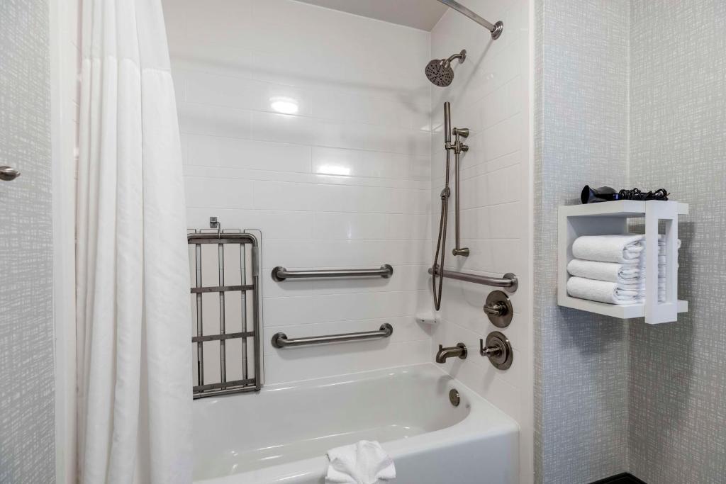 Hampton Inn Fort Collins, photo 3