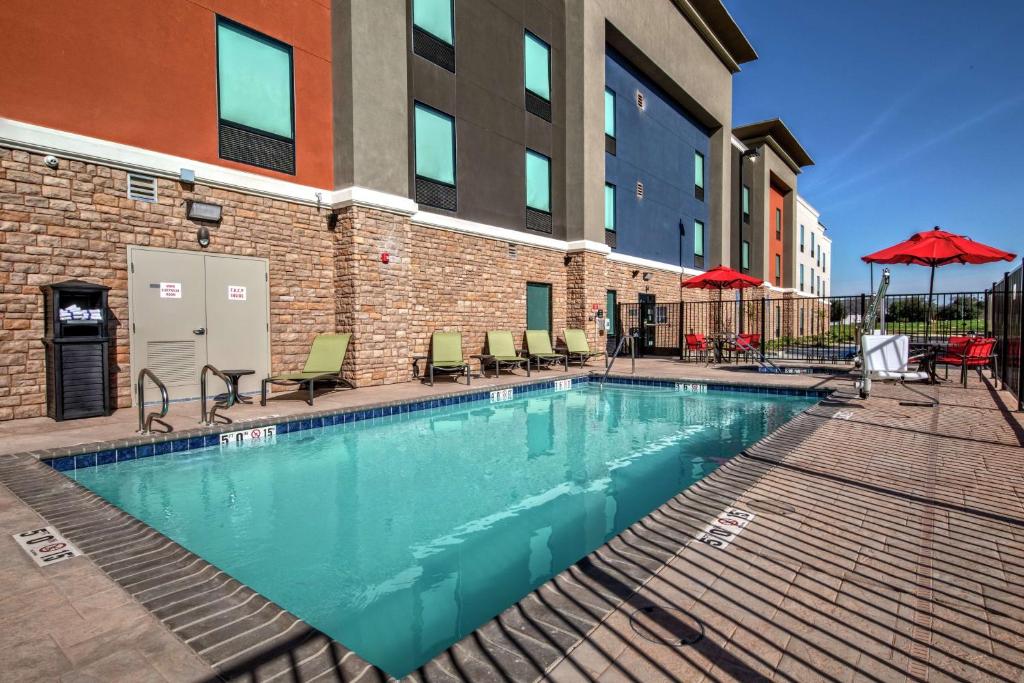 Hampton Inn Fresno Airport, photo 4