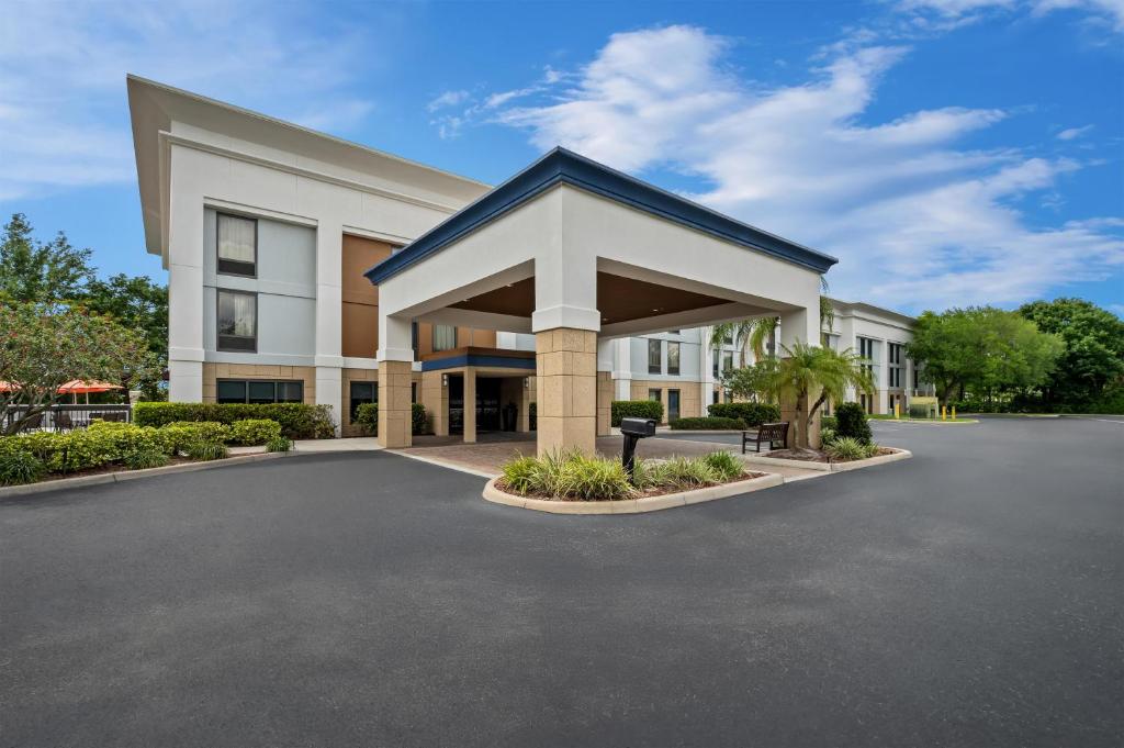 Hampton Inn Naples - I-75, photo 1