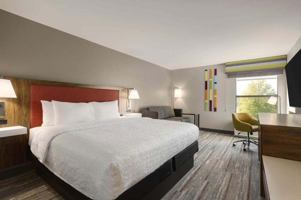 Hampton Inn Starkville, photo 2