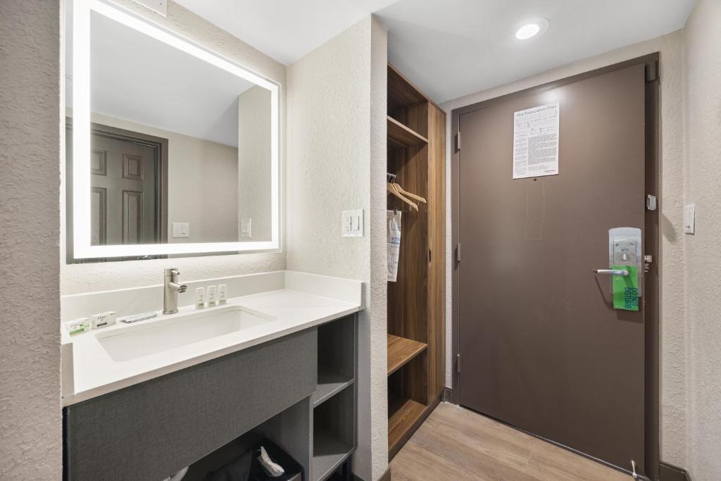 Hawthorn Extended Stay by Wyndham Nashville Airport/Opryland, photo 3
