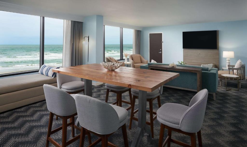 Hilton Cocoa Beach Oceanfront, photo 4