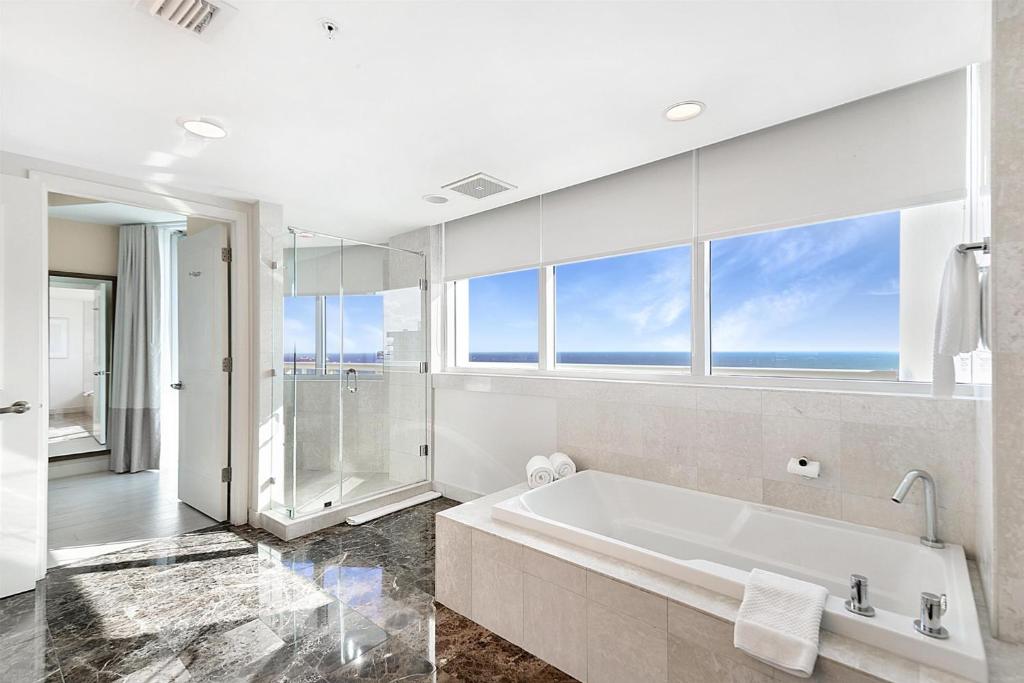 Hilton Fort Lauderdale Beach Resort, photo 3