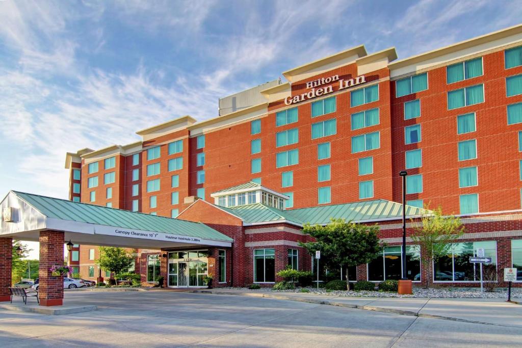Hilton Garden Inn Ottawa Airport, photo 1