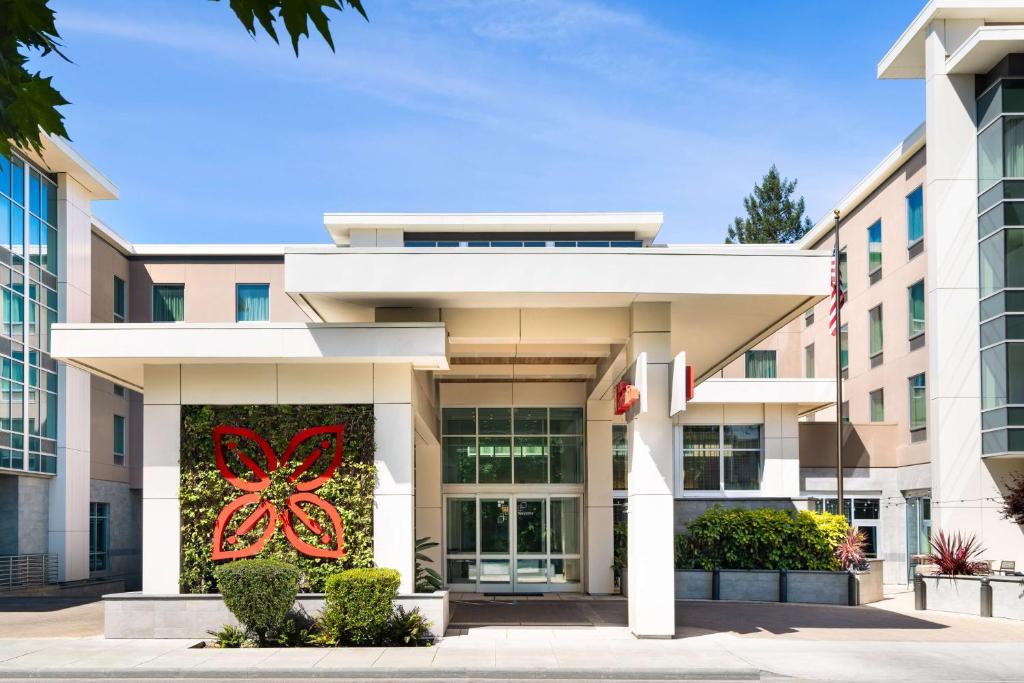 Hilton Garden Inn Palo Alto, photo 1