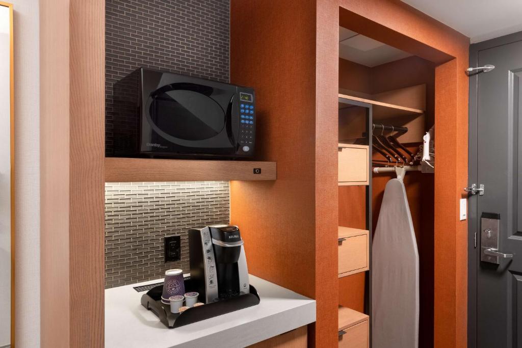 Hilton Garden Inn Toronto Airport, photo 3