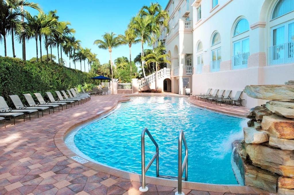 Hilton Naples, photo 1