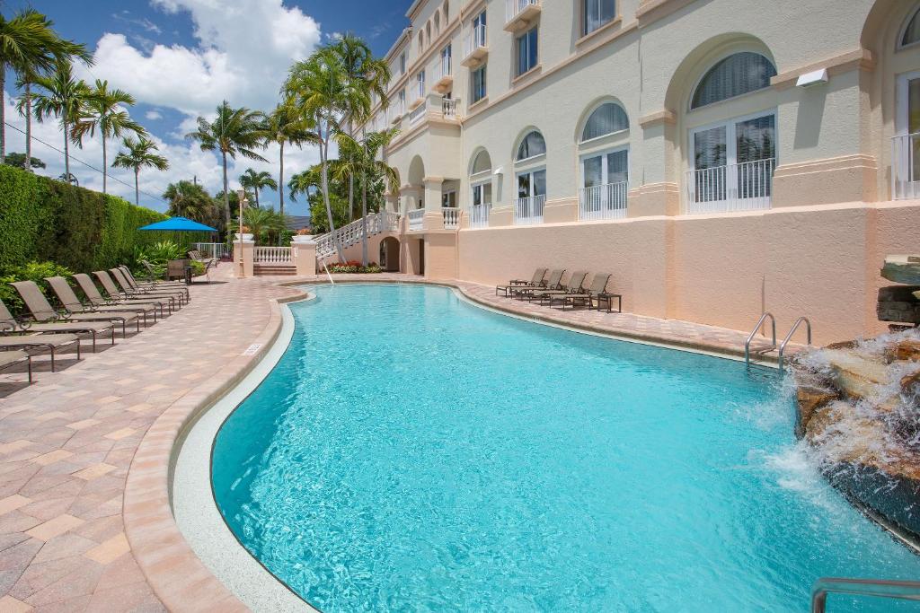 Hilton Naples, photo 4