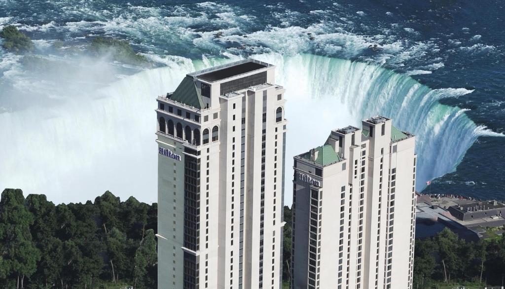 Hilton Niagara Falls/ Fallsview Hotel and Suites, photo 1