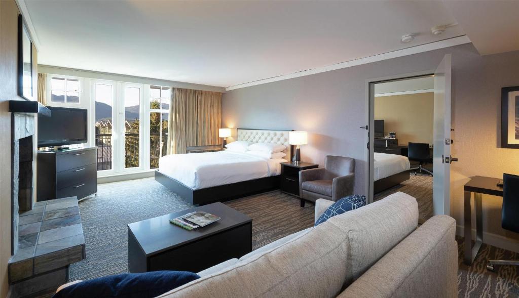 Hilton Whistler Resort & Spa, photo 2