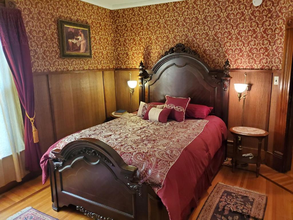 Historic Victorian Inn, photo 2