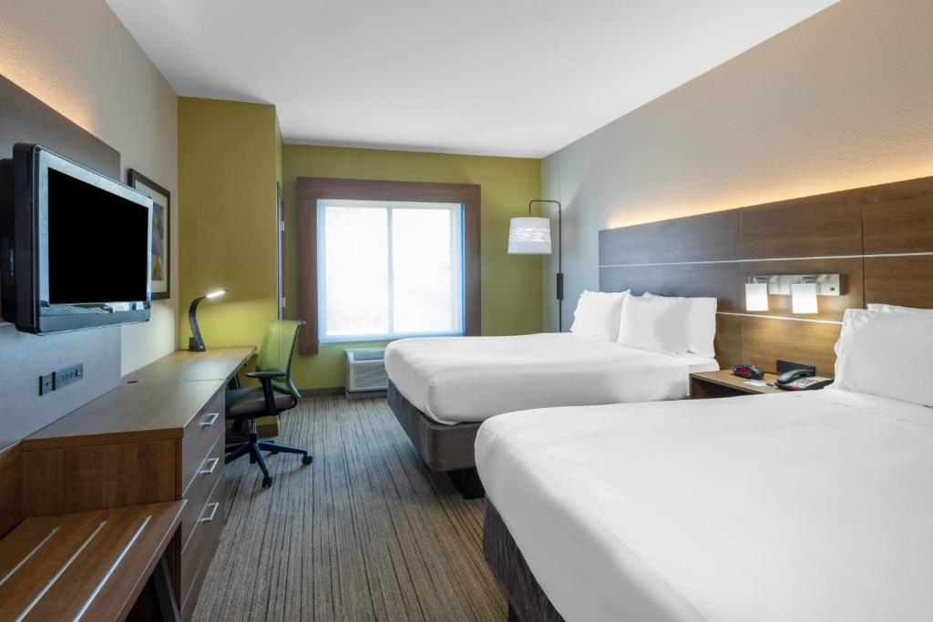 Holiday Inn Express & Suites Dallas East - Fair Park, photo 2