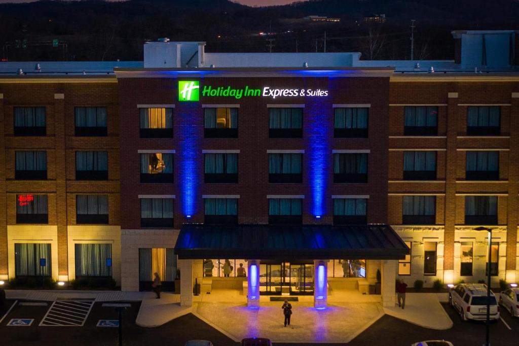 Holiday Inn Express & Suites Franklin - Berry Farms by IHG, photo 3