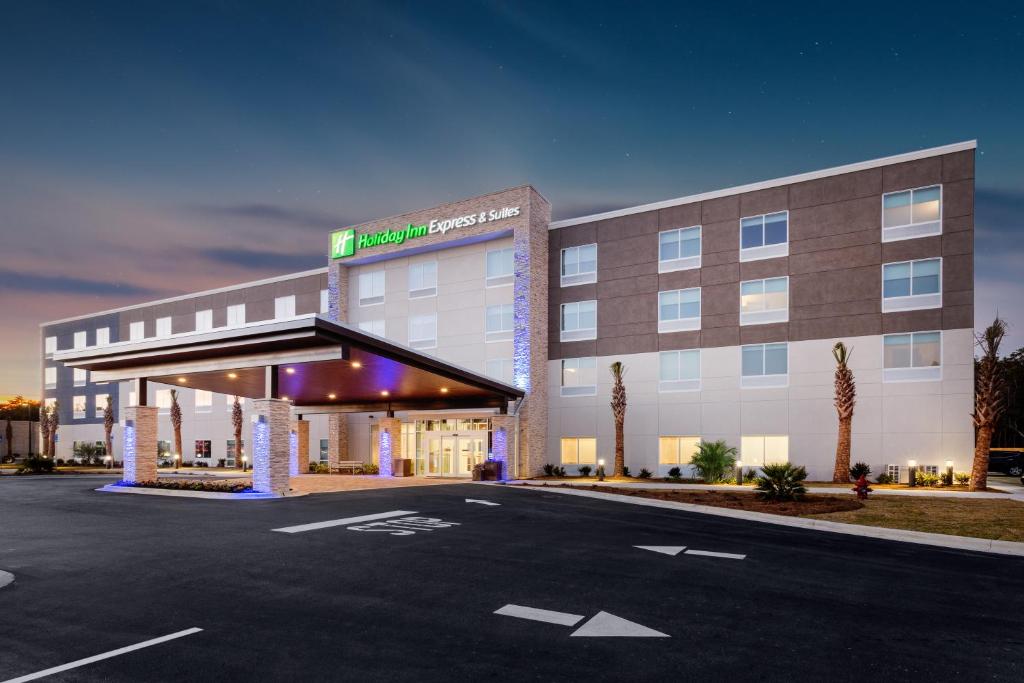 Holiday Inn Express & Suites - Niceville, photo 4