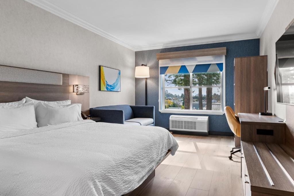 Holiday Inn Express & Suites-Santa Cruz, photo 2