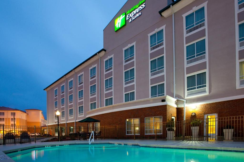 Holiday Inn Express Hotel & Suites Valdosta West, photo 4