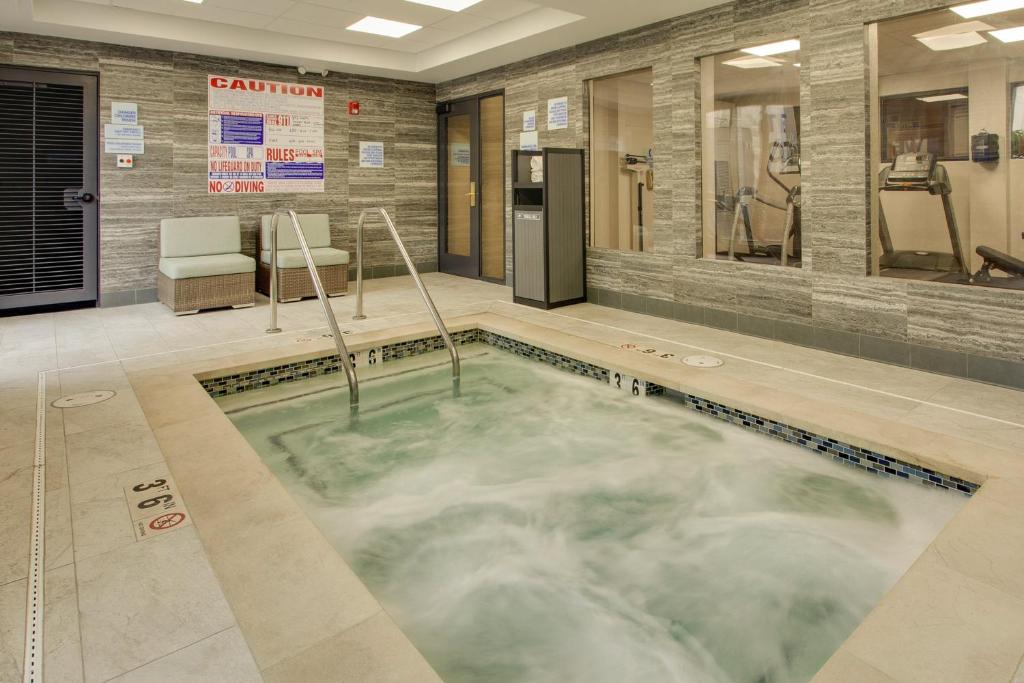 Holiday Inn Express San Francisco Airport North by IHG, photo 4