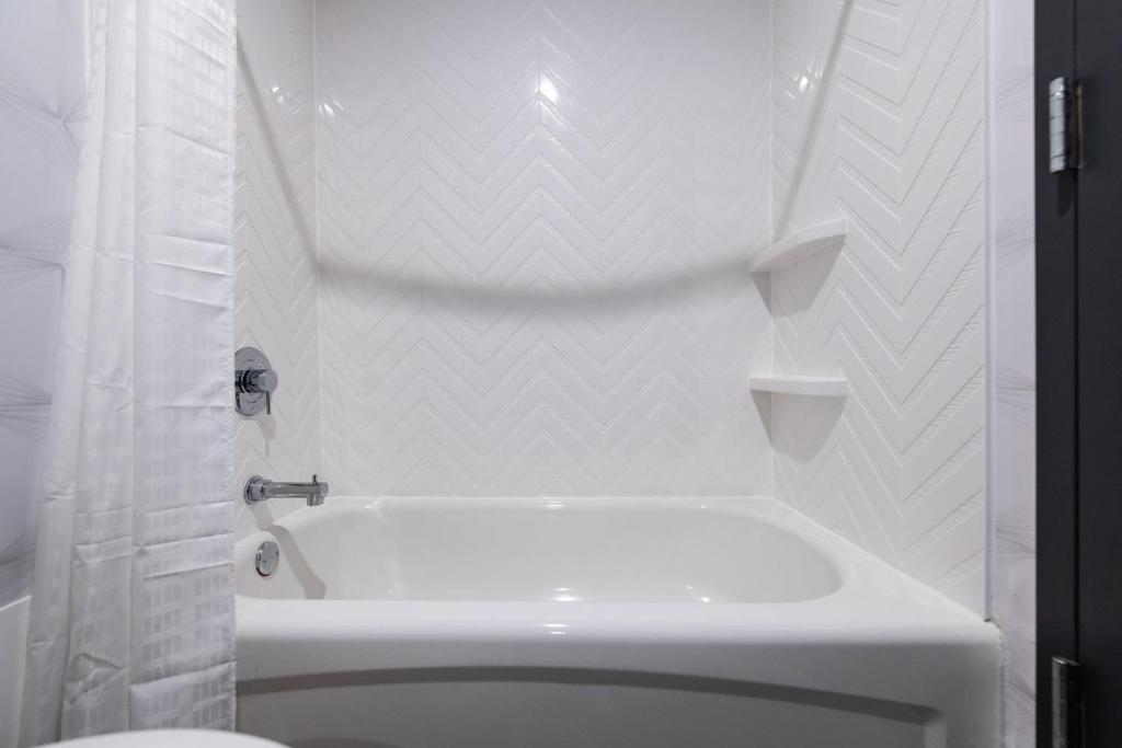 Holiday Inn Newark International Airport, photo 3