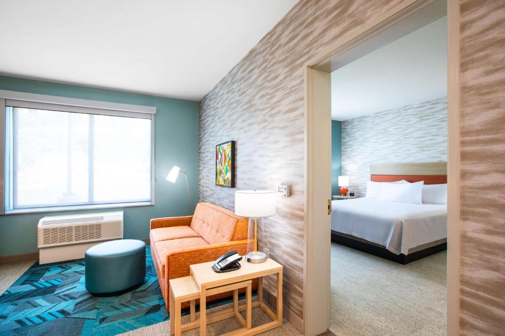 Home2 Suites By Hilton Carlsbad, Ca, photo 2